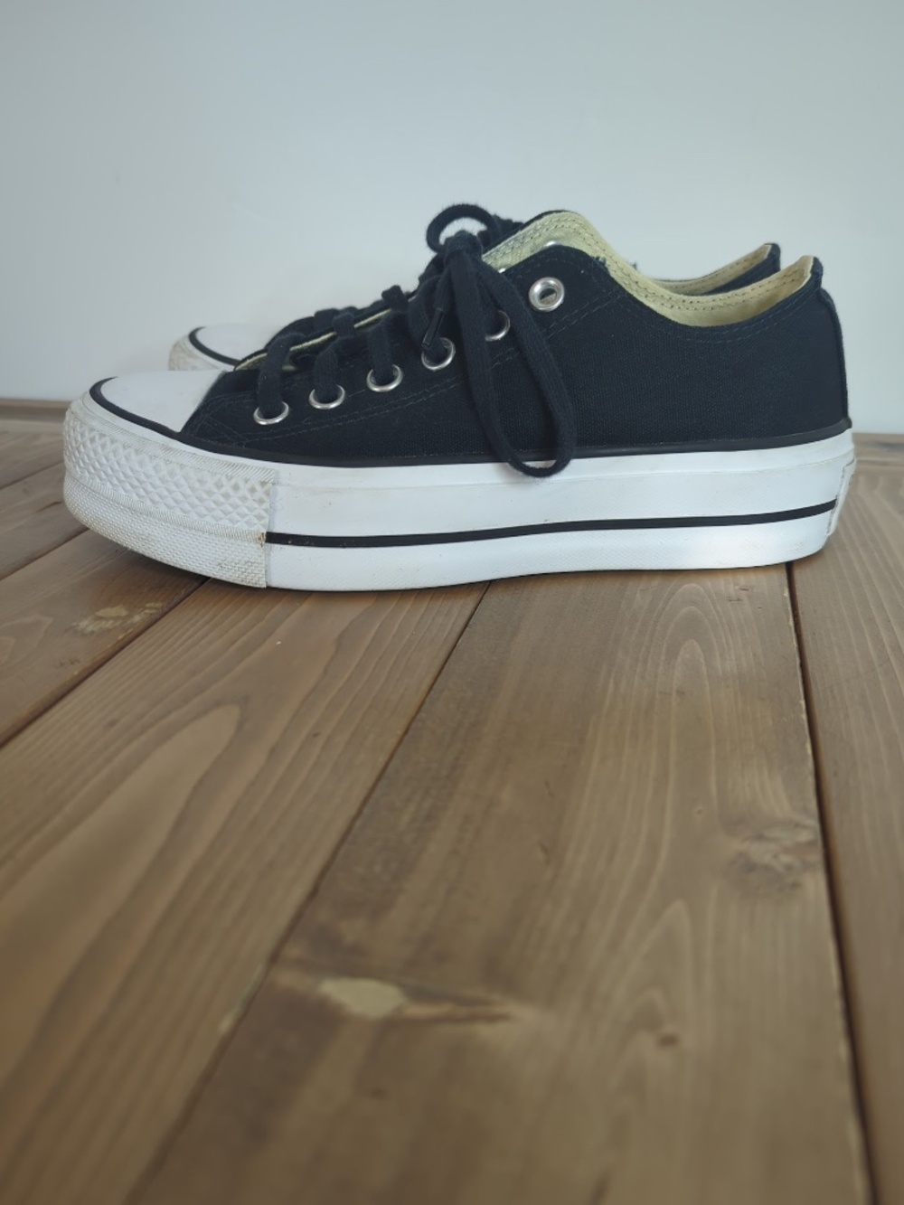 Converse All Star Women’s  Lift Platform Sneakers SZ 6
